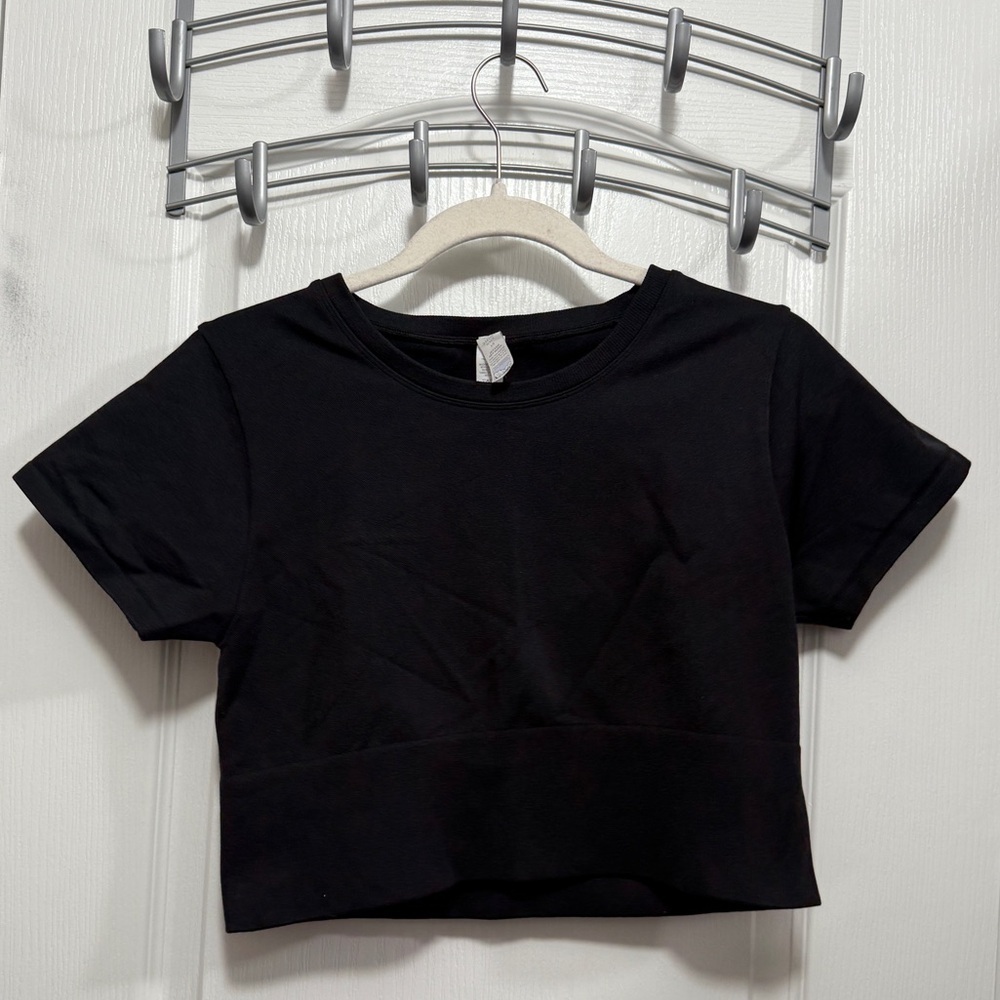 Offline by Aerie Cropped top Stretchy Shirt Women L Black Classic Dance athletic